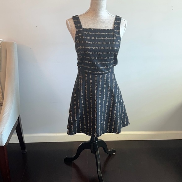 Urban Outfitters Black Cut Out Skater Dress Ecote Linen Cut-out fit and flare . - Picture 1 of 9